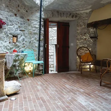 Aurora Medieval House 아파트 *