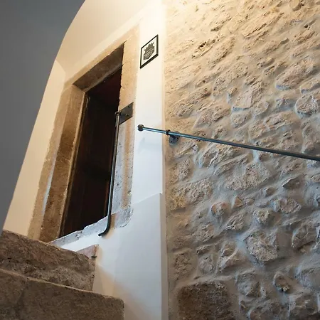 Aurora Medieval House Appartamento