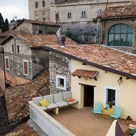Aurora Medieval House Apartament Sermoneta