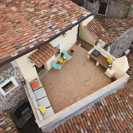 Appartamento Aurora Medieval House Sermoneta